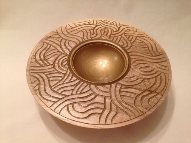 ash bowl with carved rim