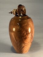 24001Urn3.jpg