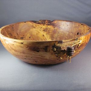 Pecan_bowl_with_lacing_640x480_