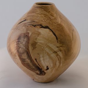 Maple vase