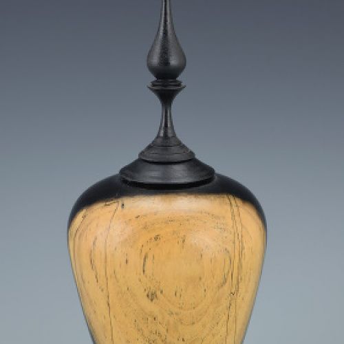 vessel with finial
