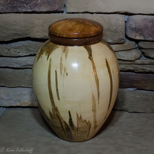 Urn - Ambrosia Maple with Mesquite Lid