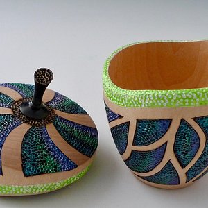 Curved Lid Box (open}