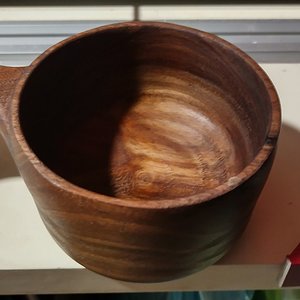 Walnut water mug