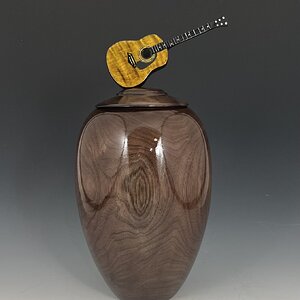 Adult Cremation Urn with tribute finial