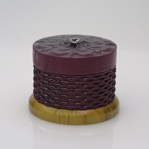 Purple heart and boxwood ornamental box