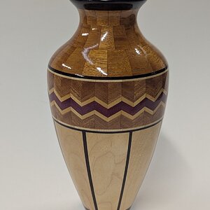 zigzag stave vase.jpg