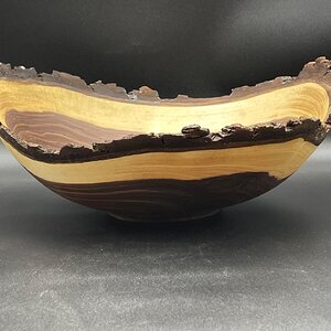 Walnut Natural Edge #515