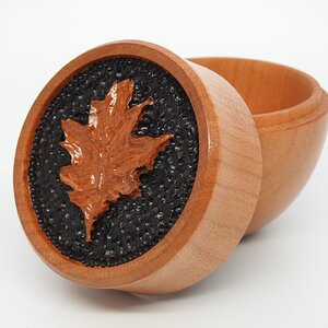 Oak Leaf Lidded Box