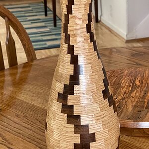 Zigzag vase