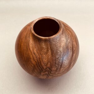 Small walnut HF