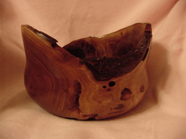B/W nat edge bowl-other side