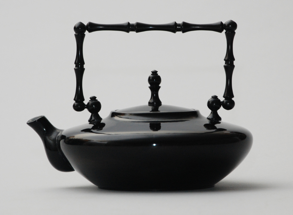 Black Tea Pot