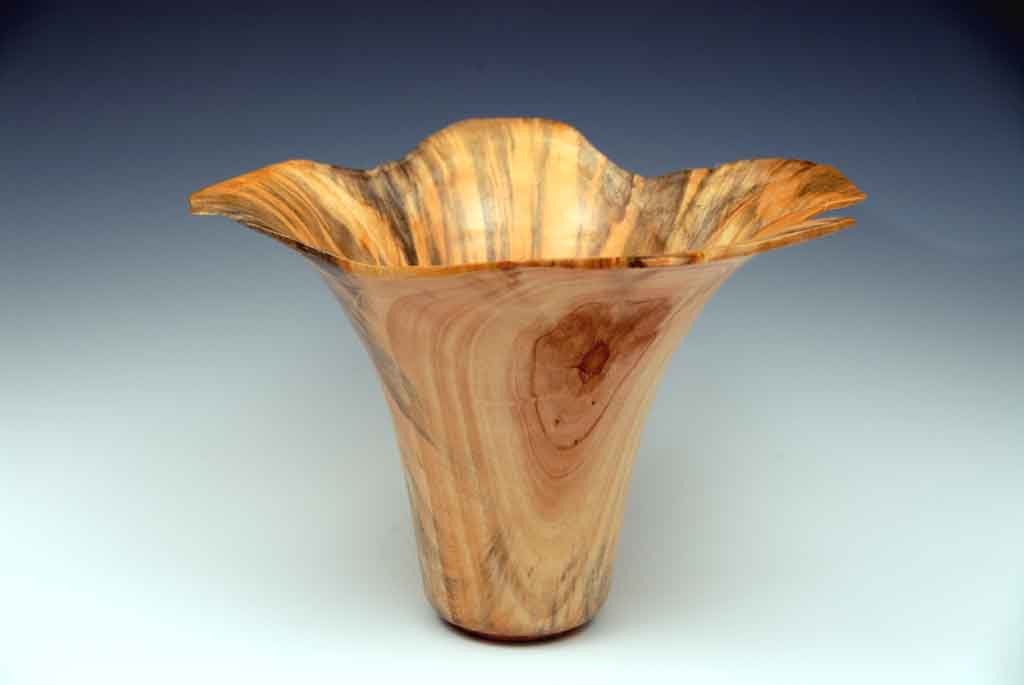 Bowl 16 Monterey Pine