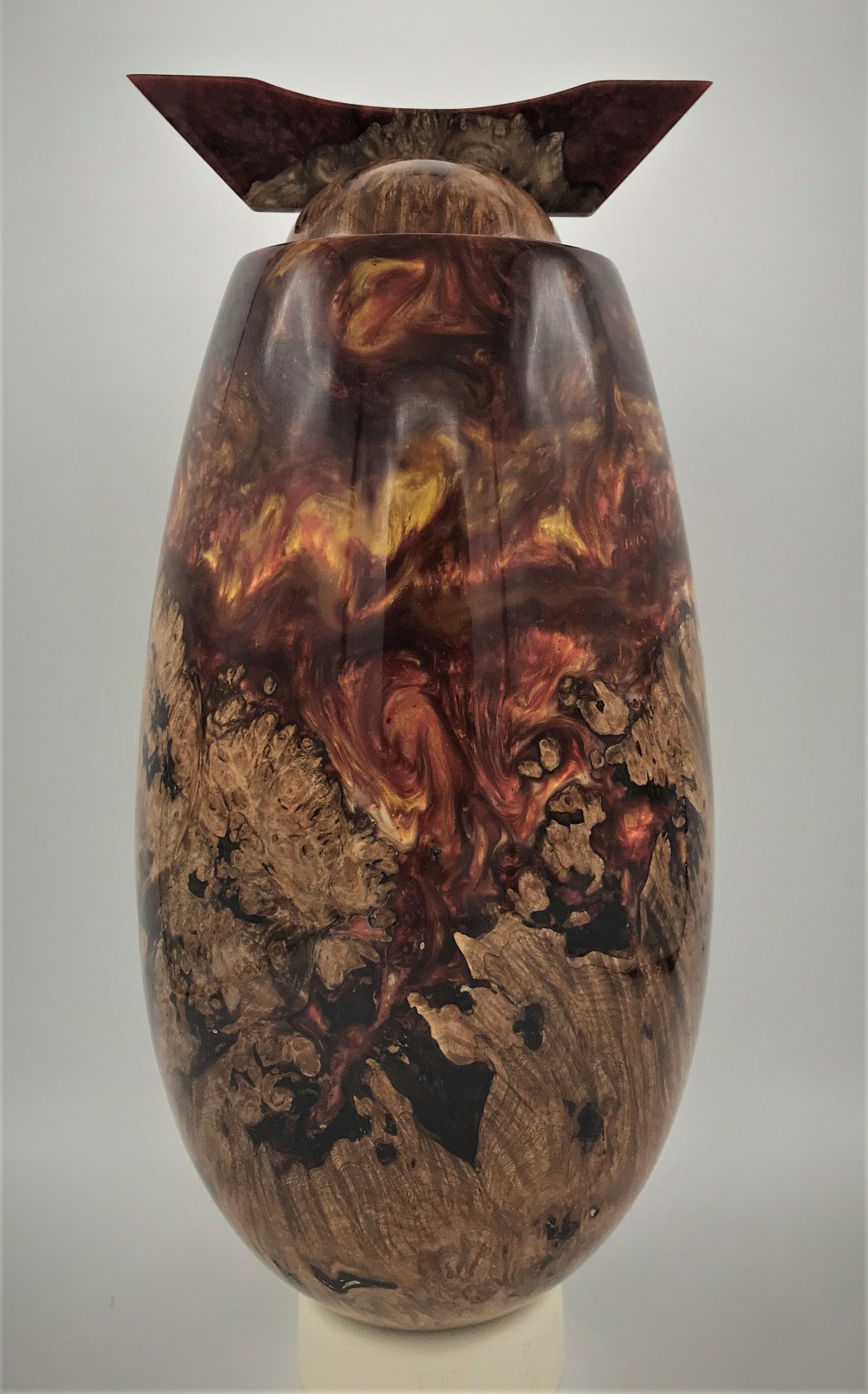 Burl and Resin Urn Picture 1