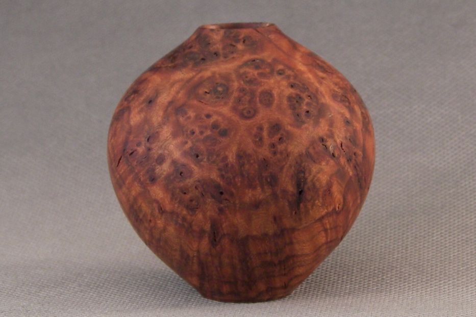 Chechen Burl Hollow