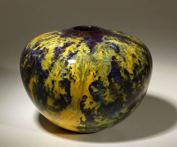 Dyed vessel