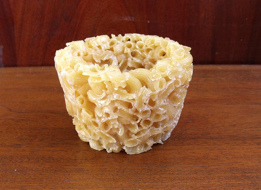 elbow macaroni and glue