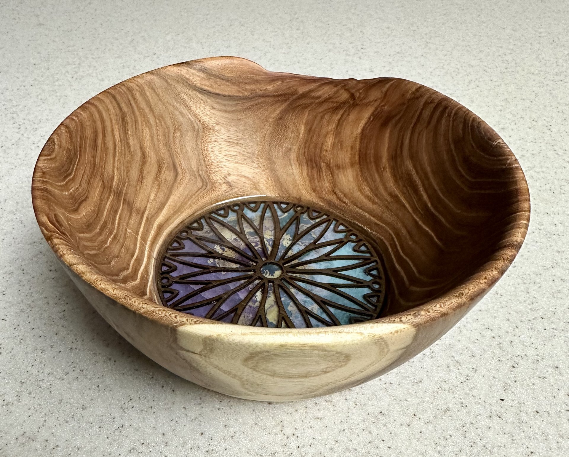 Elm wood & mandala