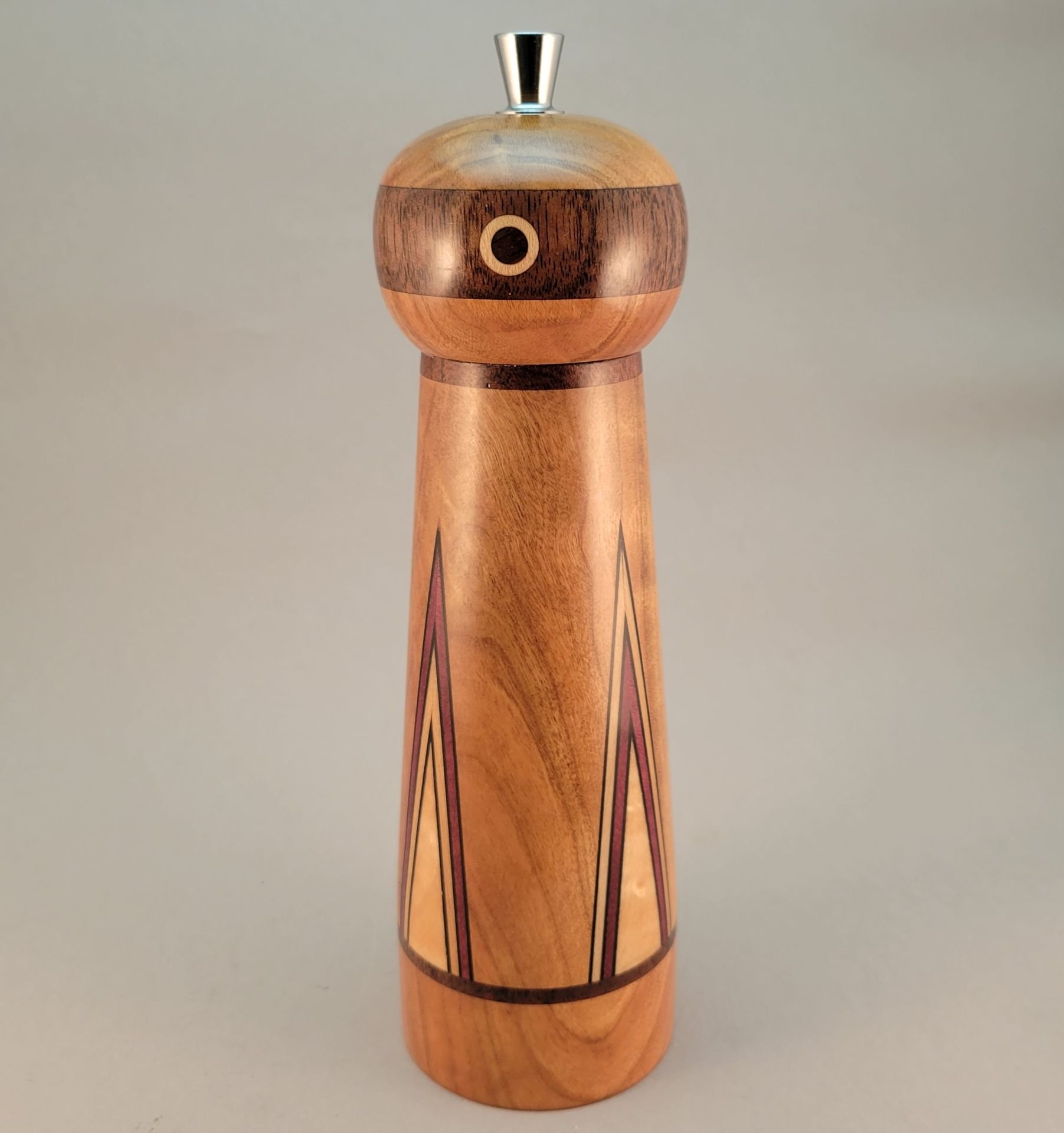 Four-point cherry pepper mill