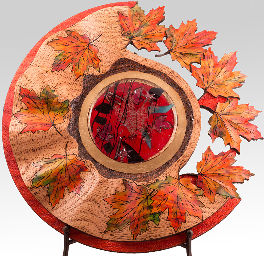 Maple Leaf 3D Platter with Glass