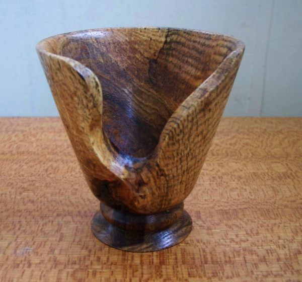 oak vase