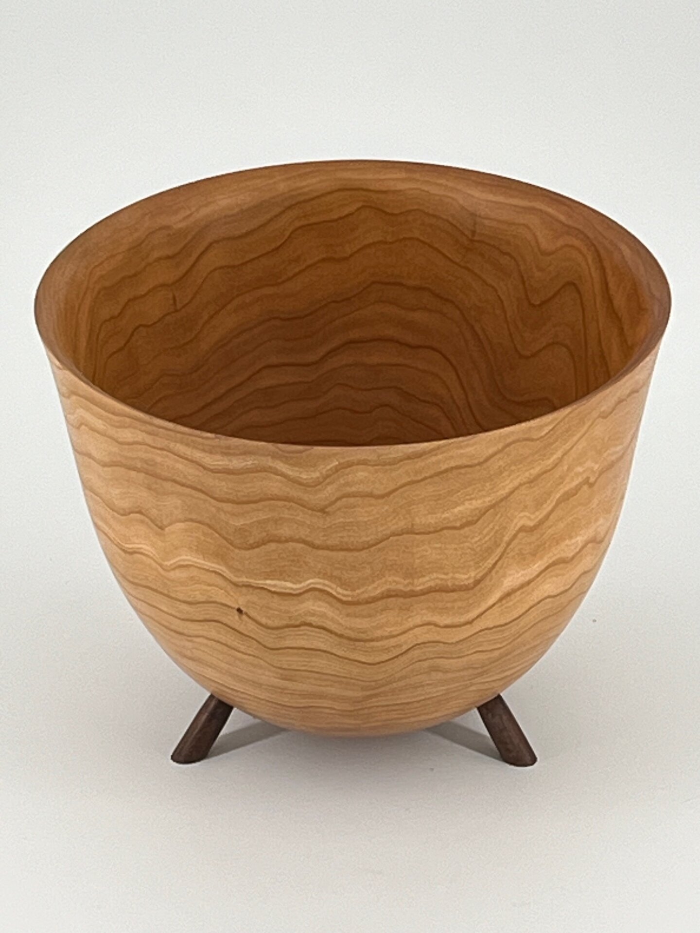 Serial 24021 Model BCDE0907 Cherry end grain bowl