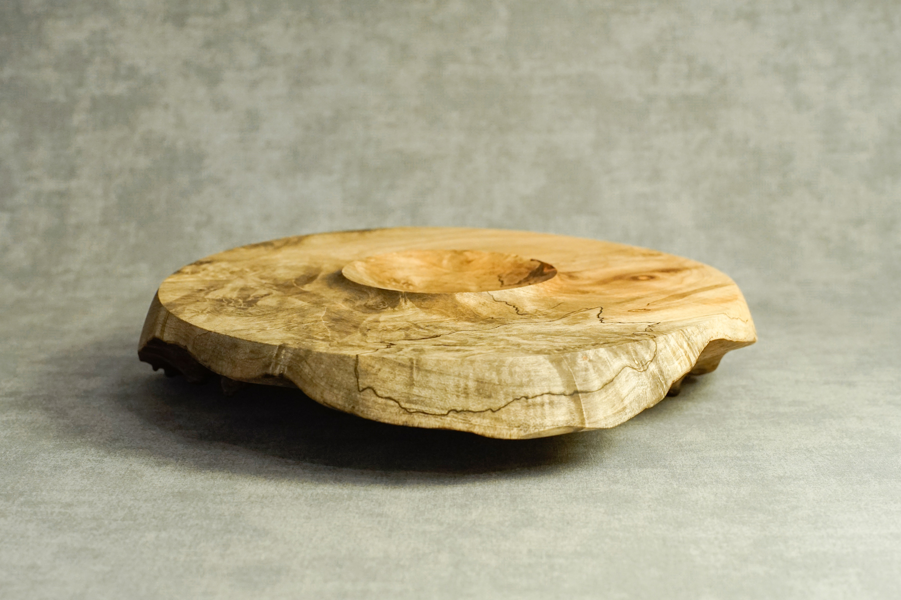 Silver Maple Platter w/ Natural Feet