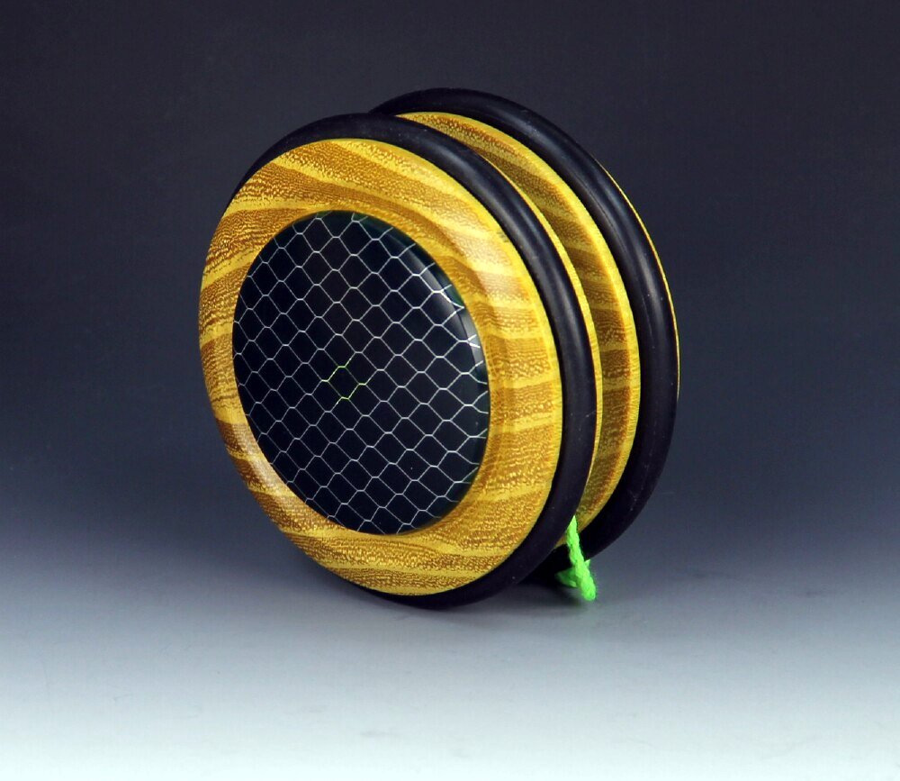 Unusual Yo-Yo turning