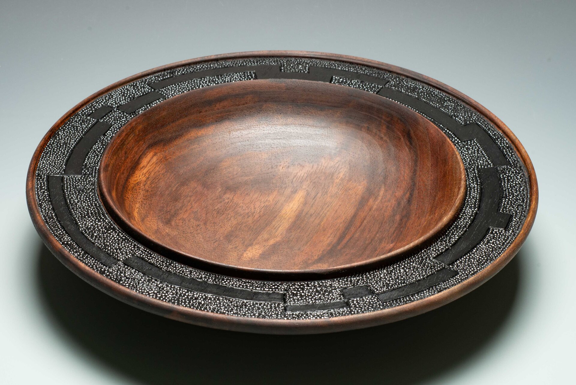 Walnut bowl with textured rim