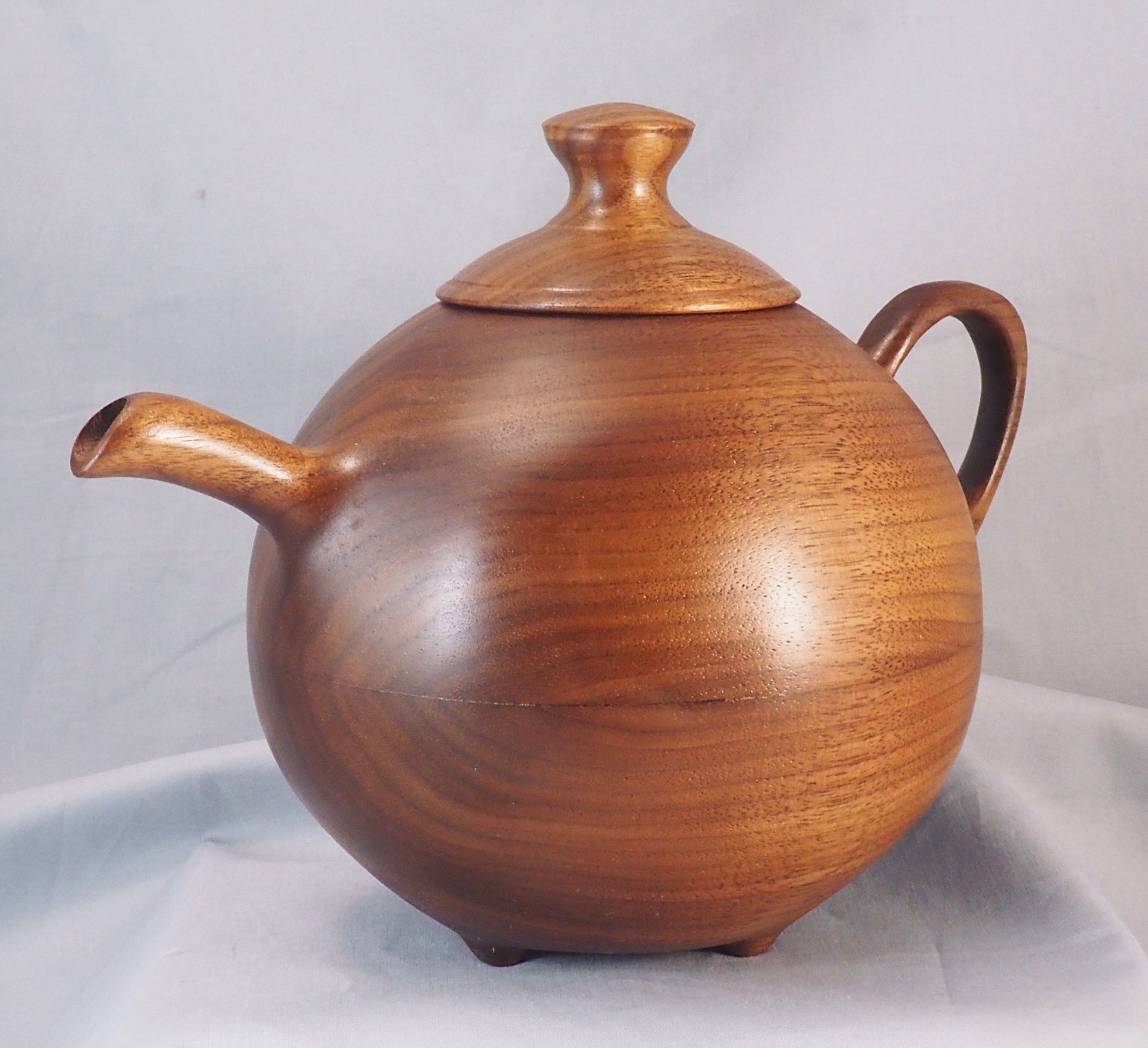 Walnut teapot