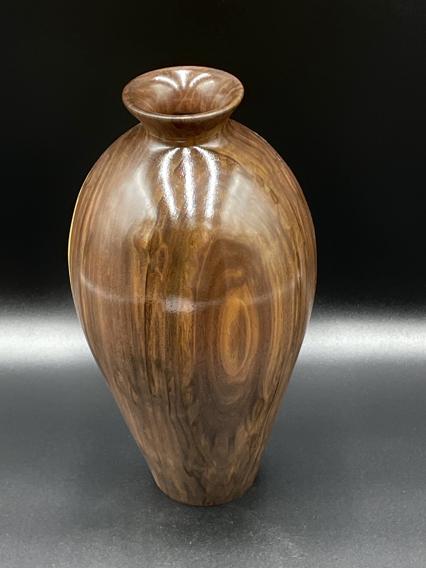 Walnut Vase #481