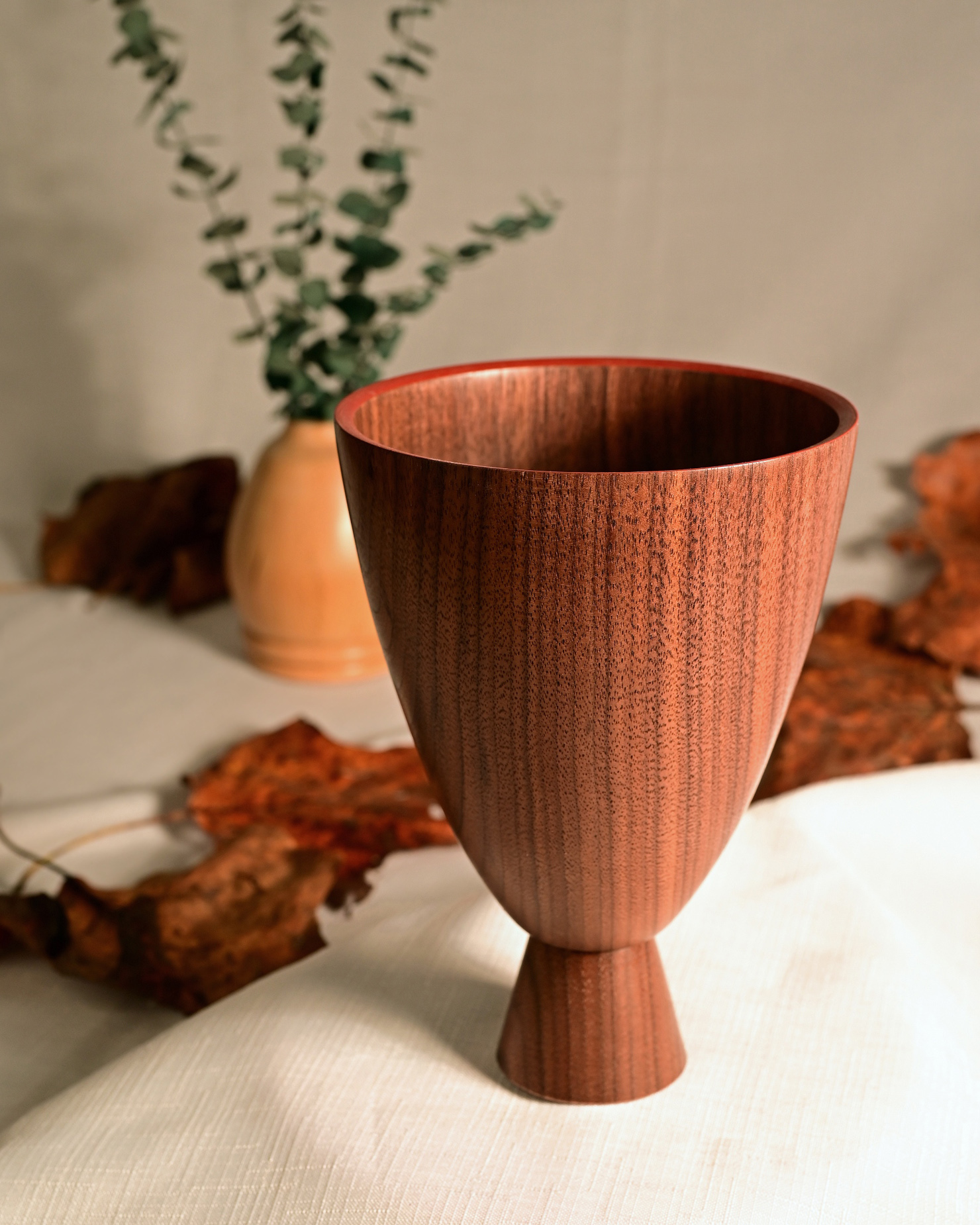 Walnut vessel