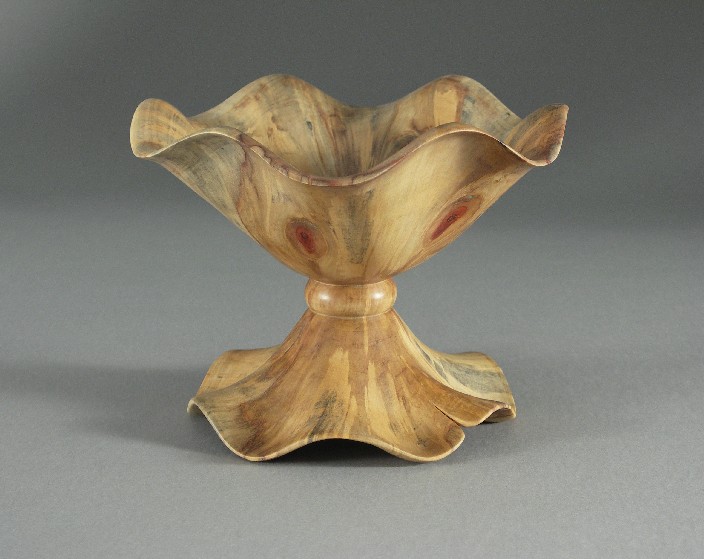 Wavy Pedastal Bowl