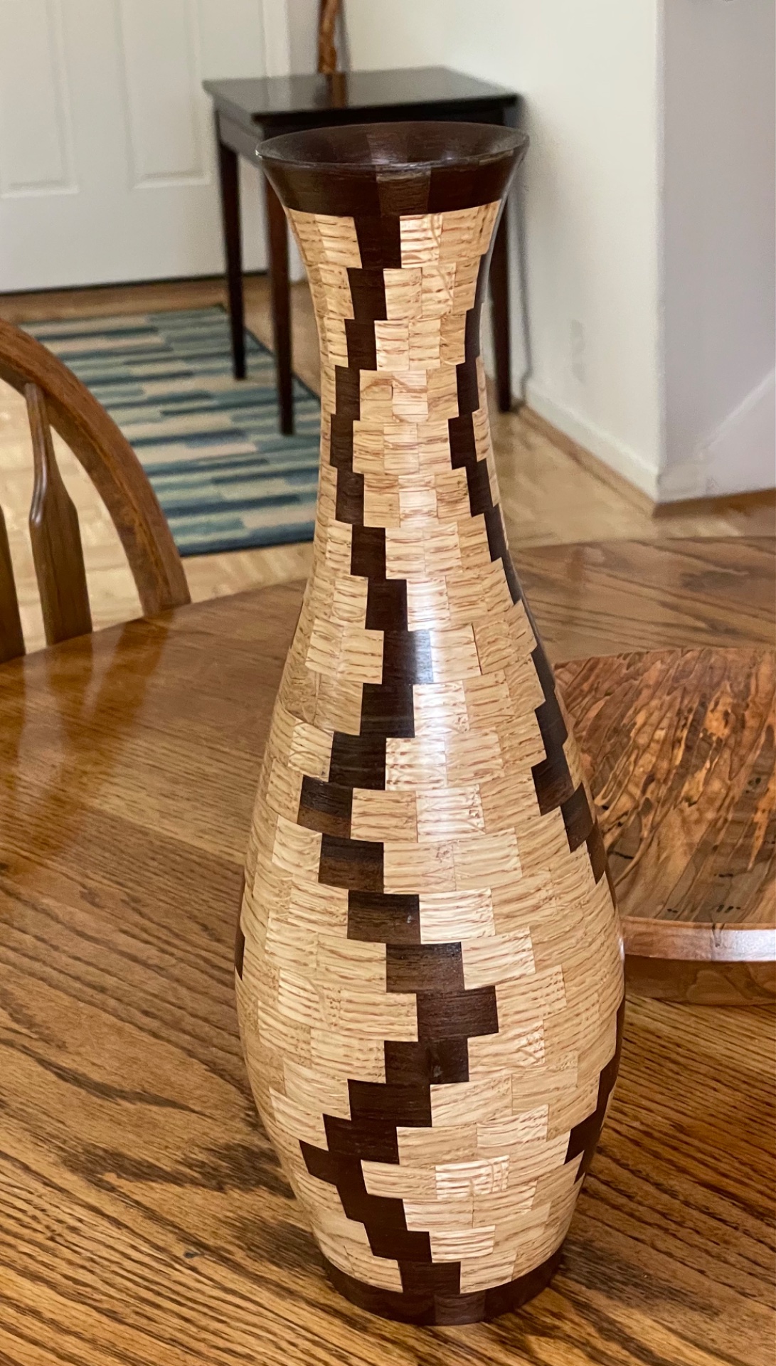 Zigzag vase